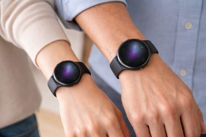 Pixel Watch3の45mmサイズ感を日本人の手首で比較するイメージ