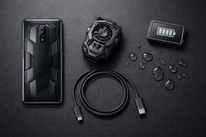 REDMAGICの危険性の真相として発熱、充電、耐久性の論点を整理したガジェット構成イメージ