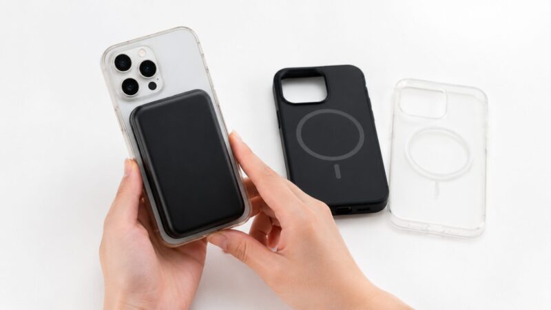 MagSafe対応モバイルバッテリーとスマホケースの相性を確認するイメージ