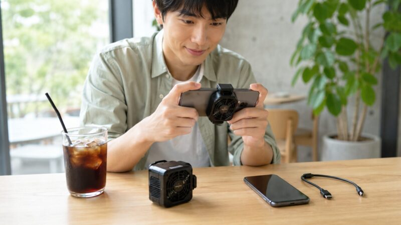スマホ本体から給電せずに使える充電式スマホクーラーのイメージ